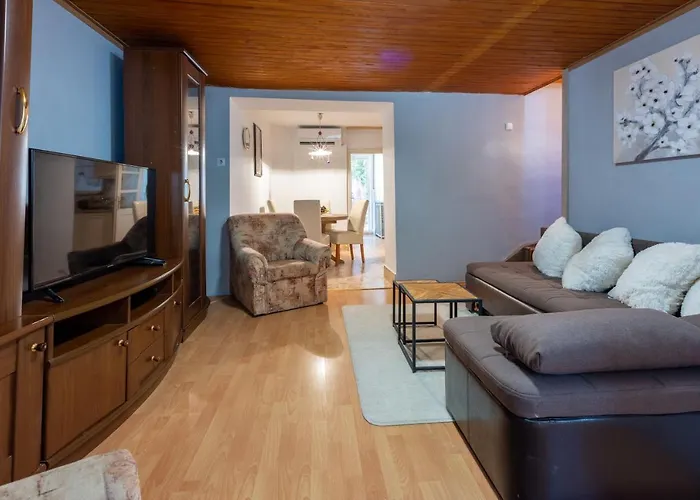 House Nevenka 메덜린